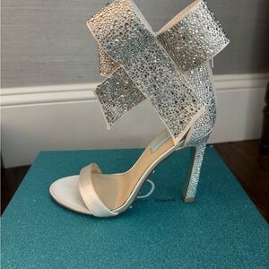 Never Worn Vintage Betsey Johnson Blue Updo Heels